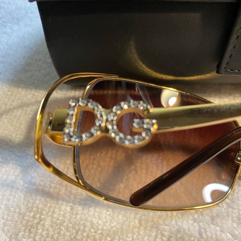 DOLCE & GABBANA authentic Gemstone/Gold colored sunglasses - case and dust bag - Picture 4 of 13
